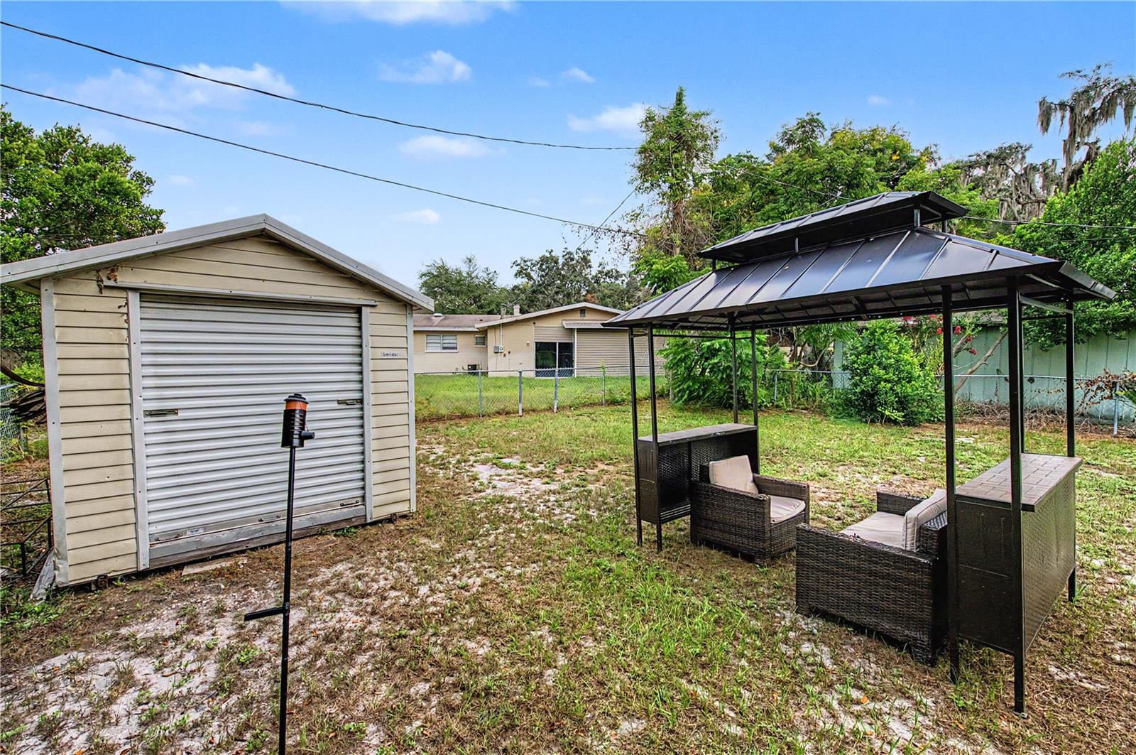 305 Cordova Rd Property Photo 25