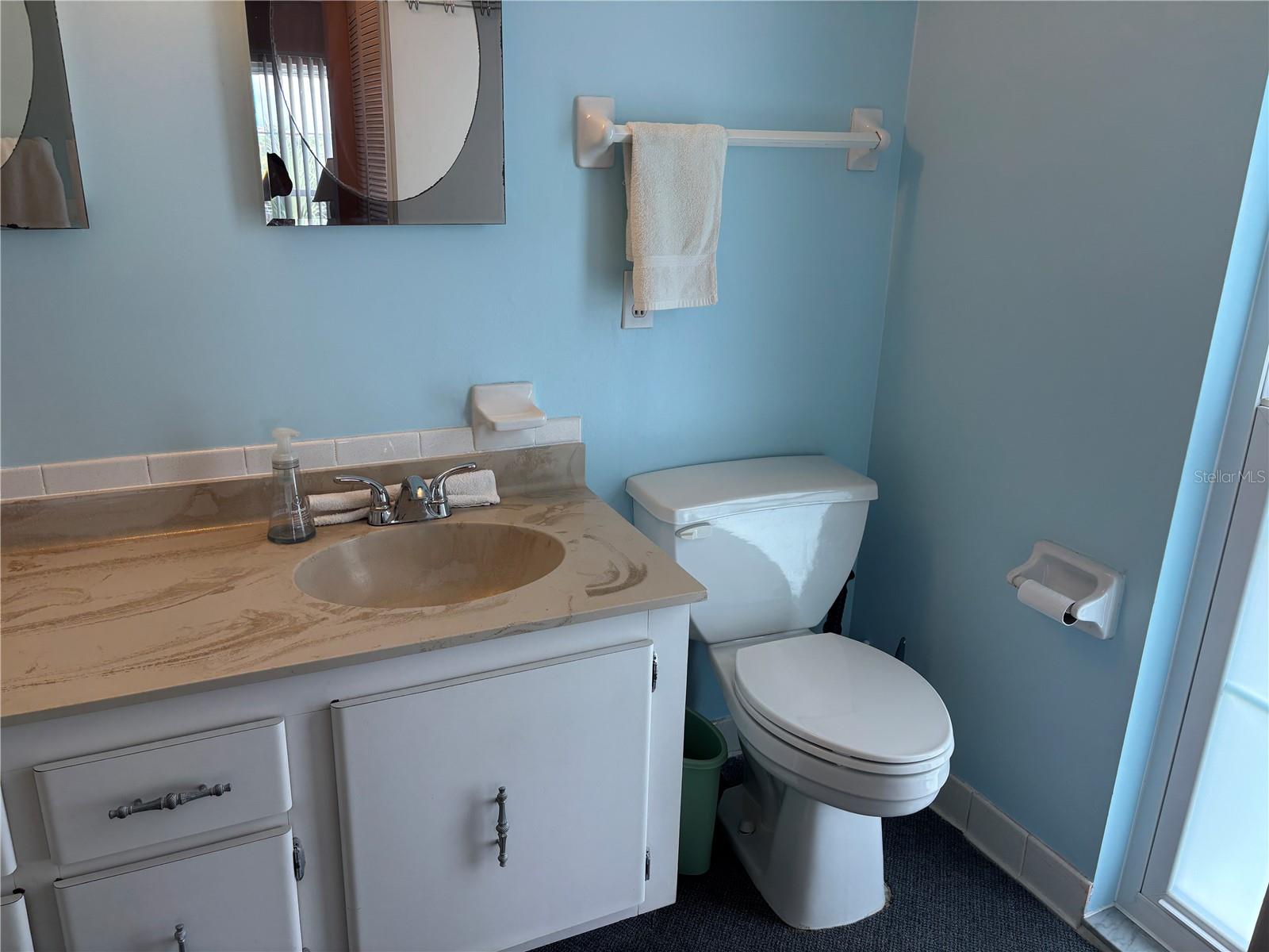 4910 38th Way S #411 Property Photo 11