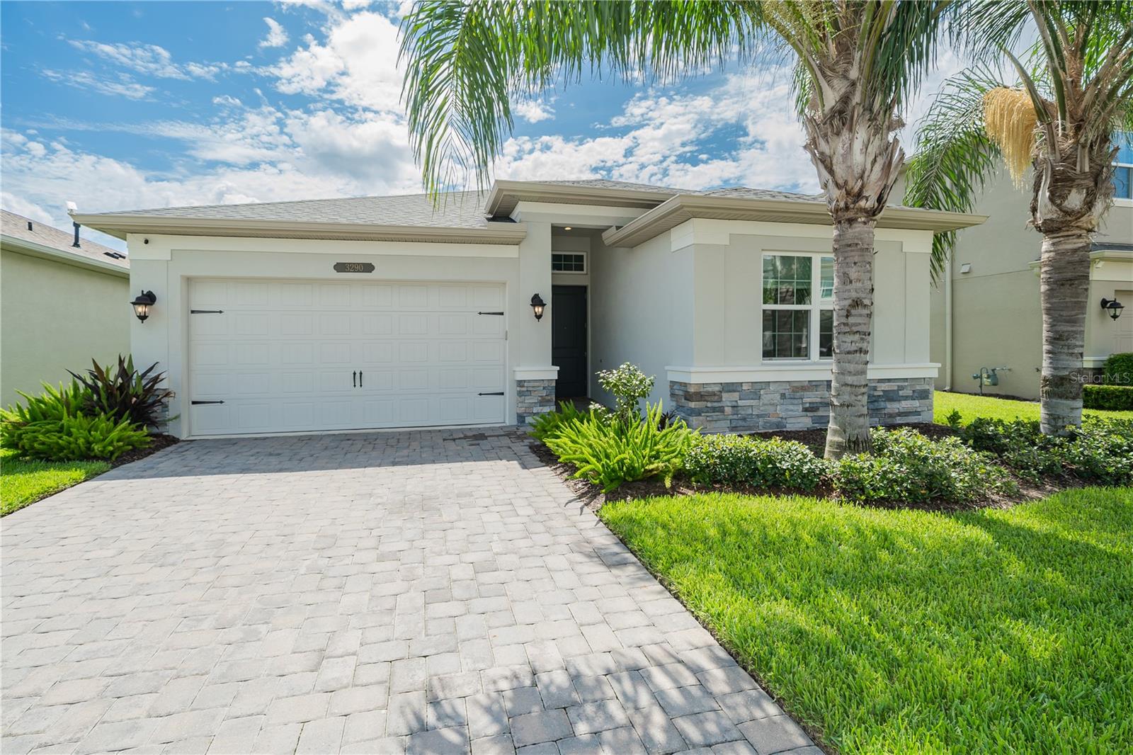 3290 GREAT BANYAN WAY