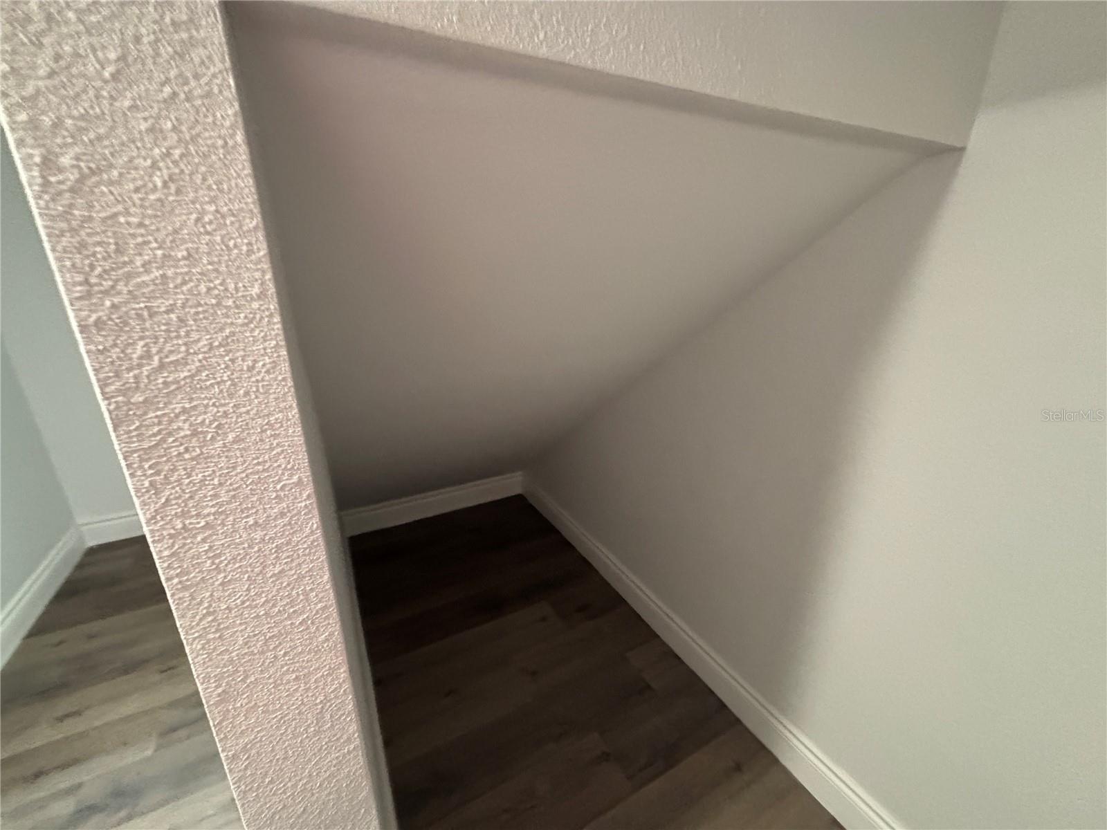 2045 Greenbriar Ter Property Photo 12