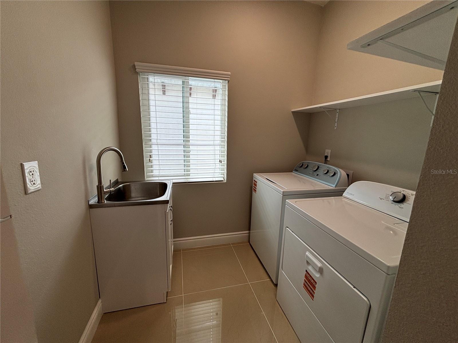 2045 Greenbriar Ter Property Photo 17