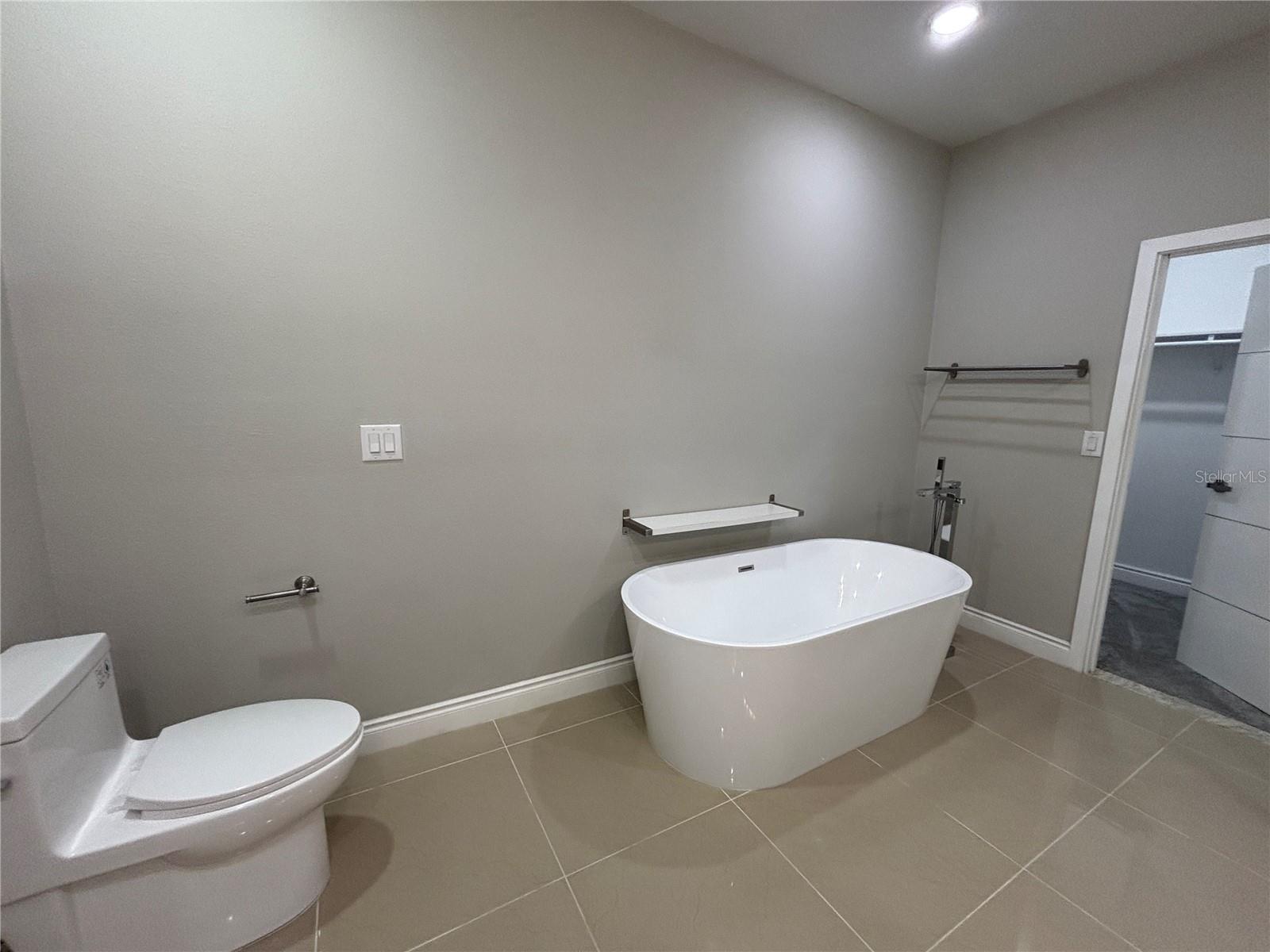 2045 Greenbriar Ter Property Photo 30
