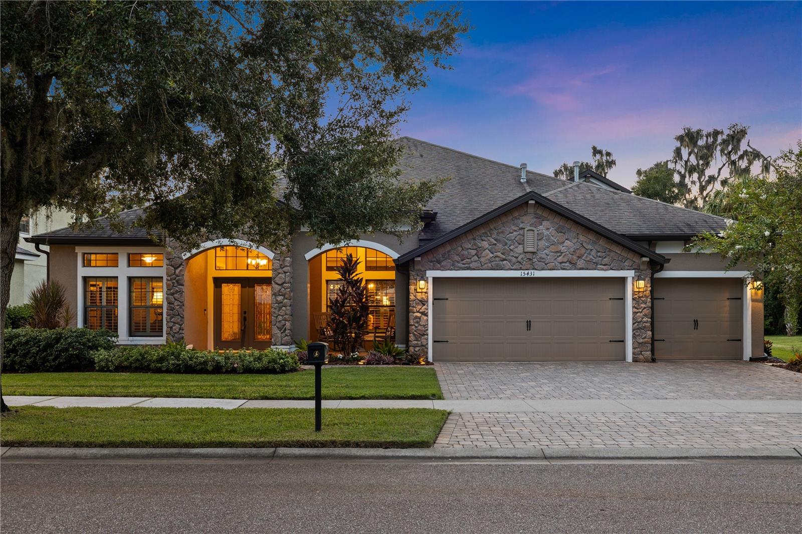 15431 Starling Crossing Dr Property Photo 2