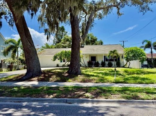 217 S Spring Blvd Property Photo 1