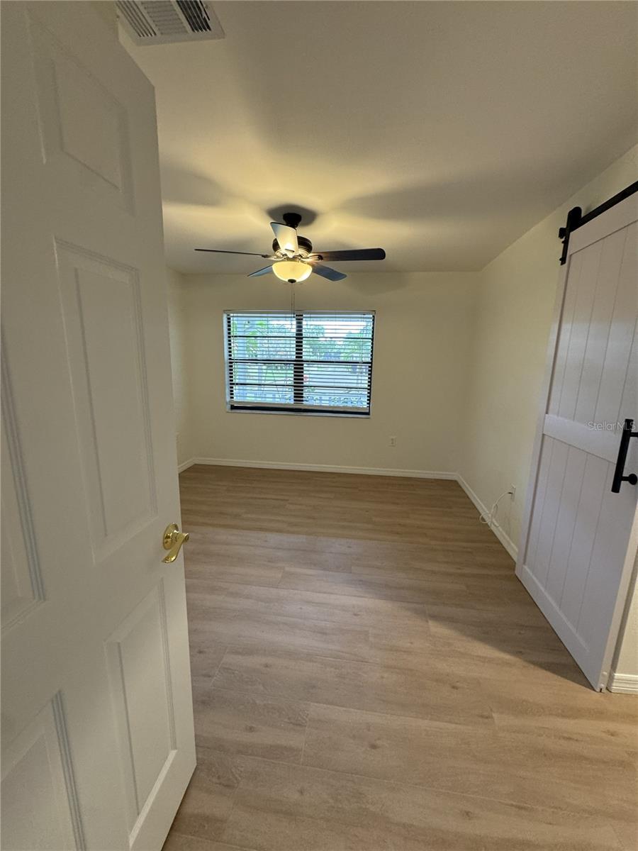 217 S Spring Blvd Property Photo 11