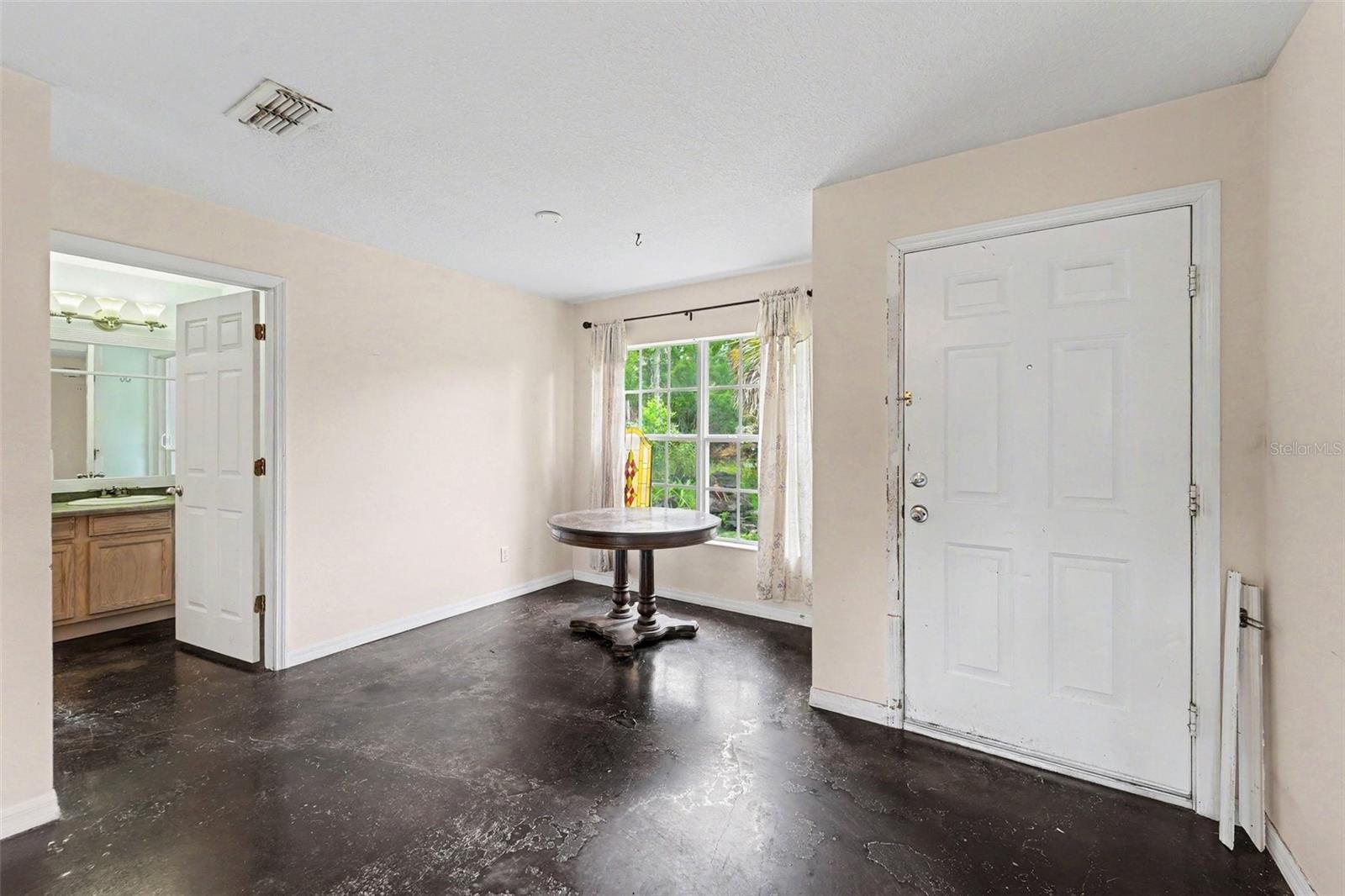7295 Centerwood Ave Property Photo 3