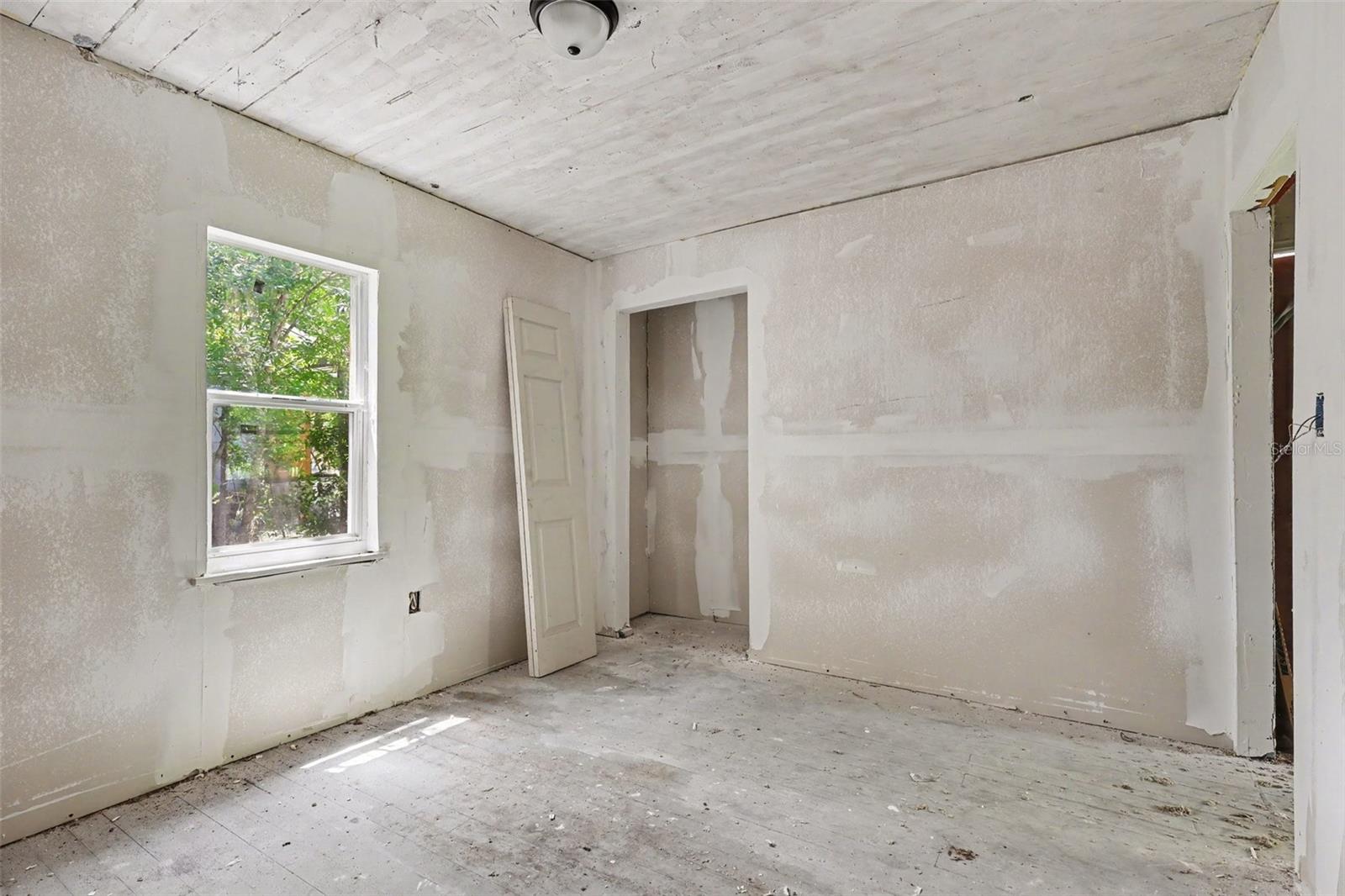 4195 E Railroad Ave Property Photo 16