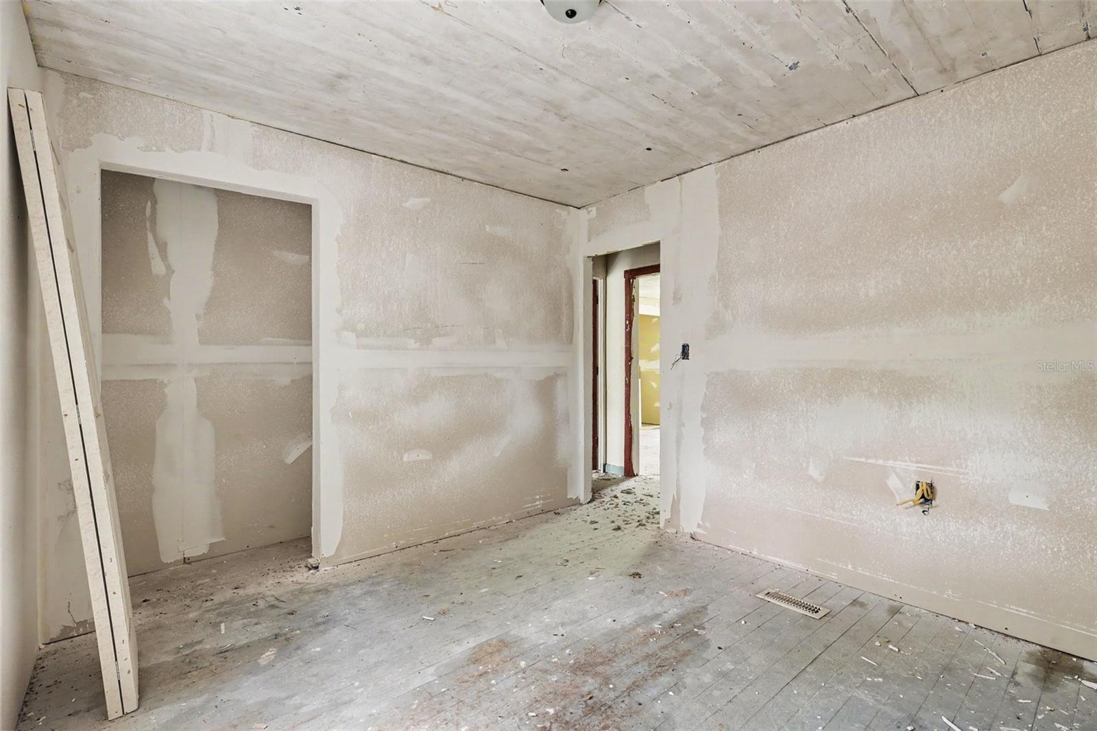 4195 E Railroad Ave Property Photo 17