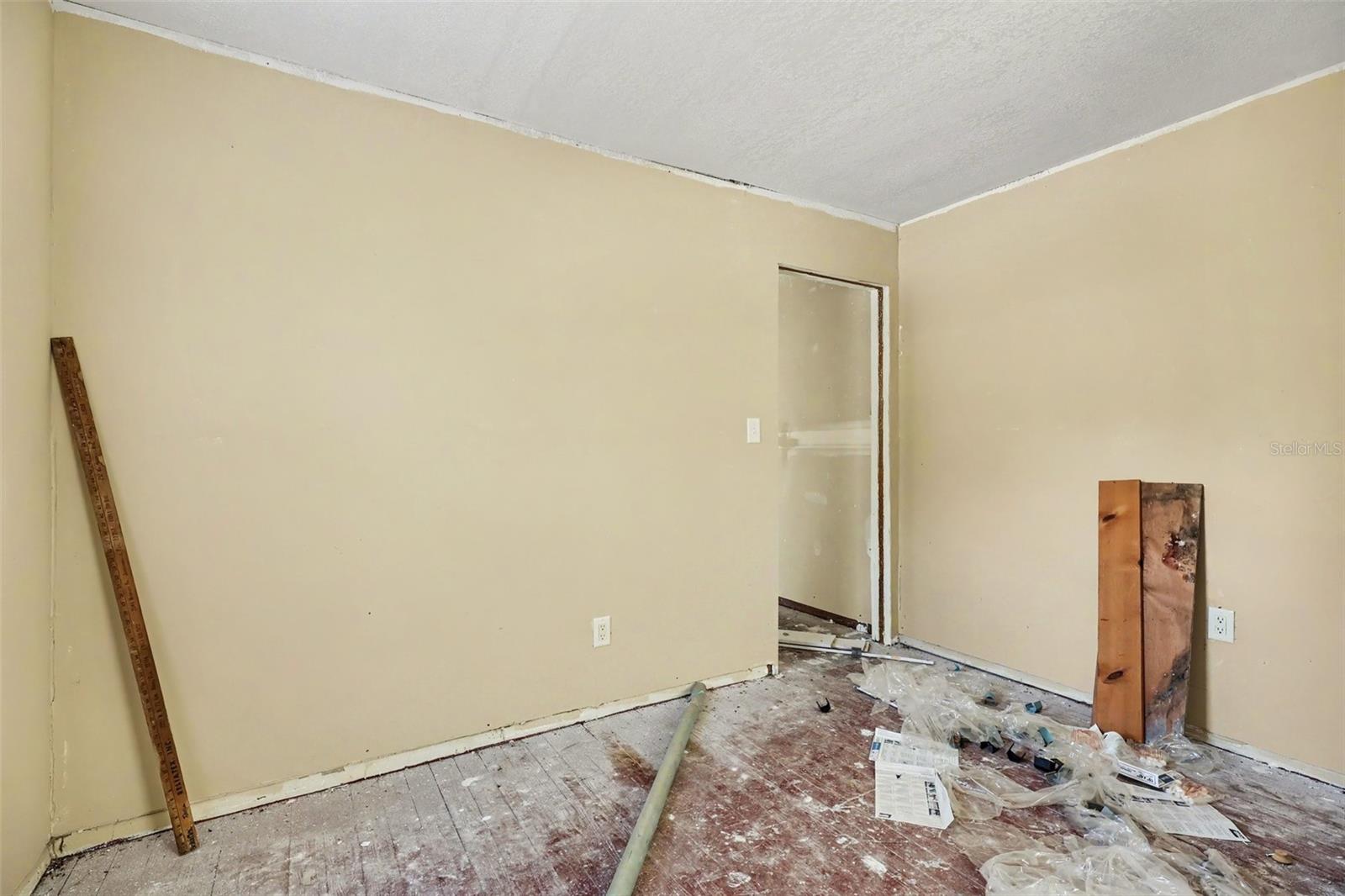 4195 E Railroad Ave Property Photo 18