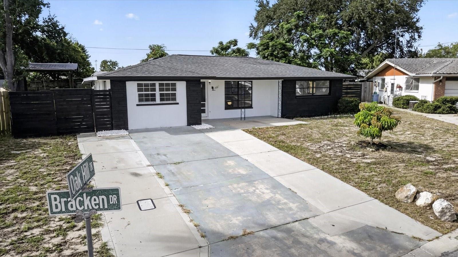 7731 Bracken Dr Property Photo 3