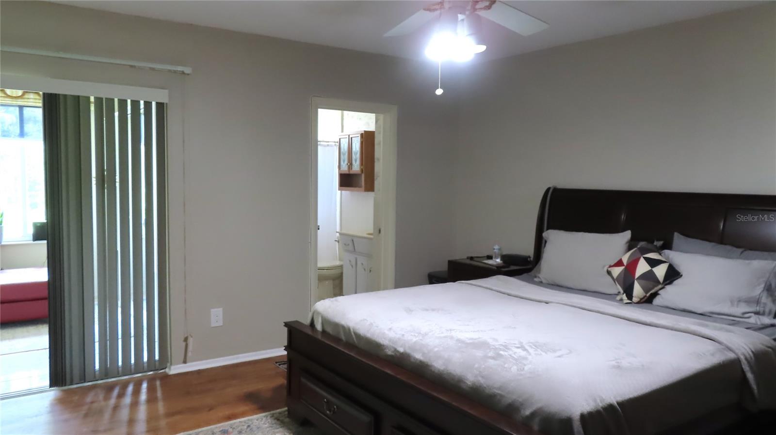 2402 Ecuadorian Way #34 Property Photo 16