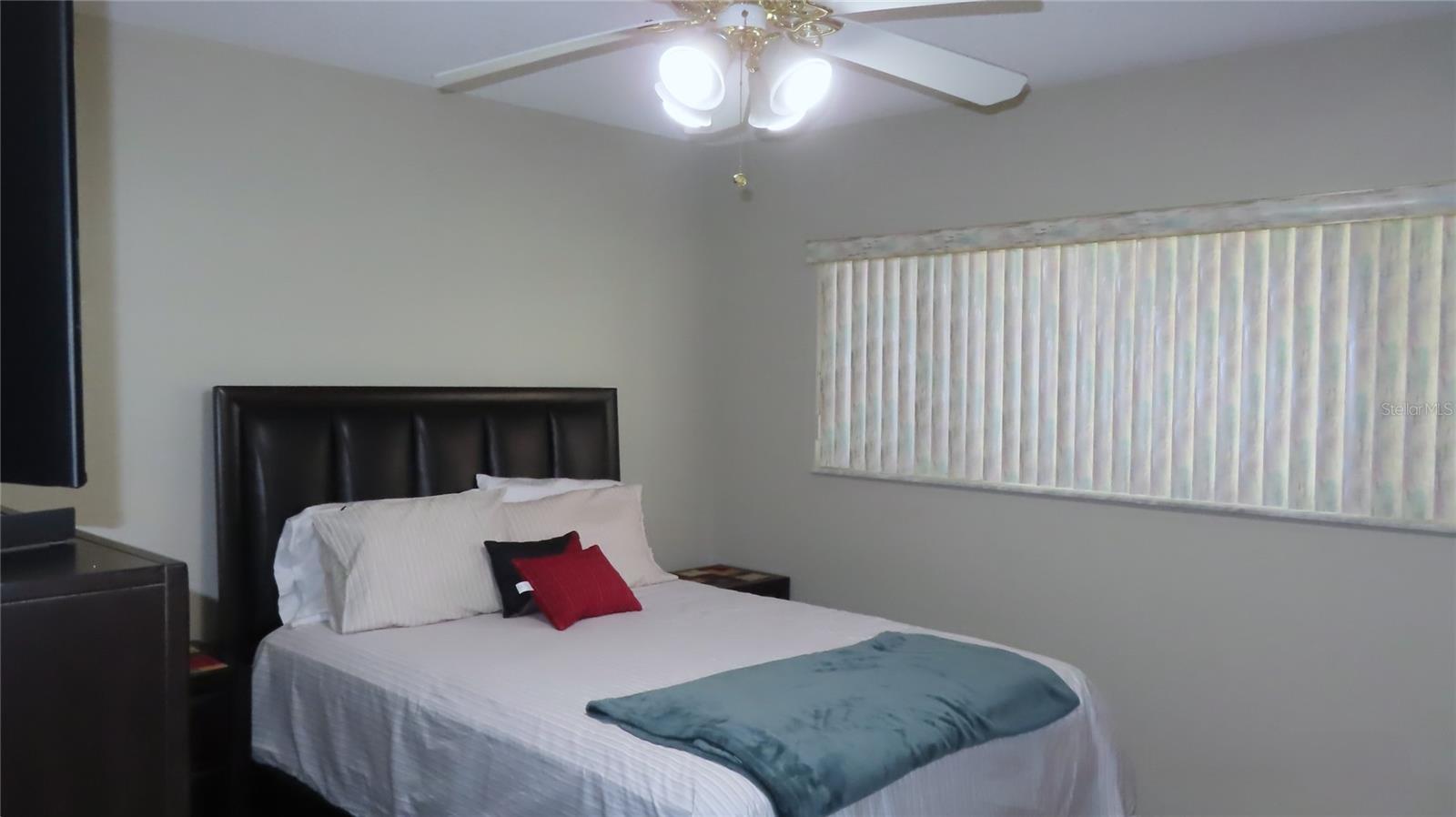 2402 Ecuadorian Way #34 Property Photo 22