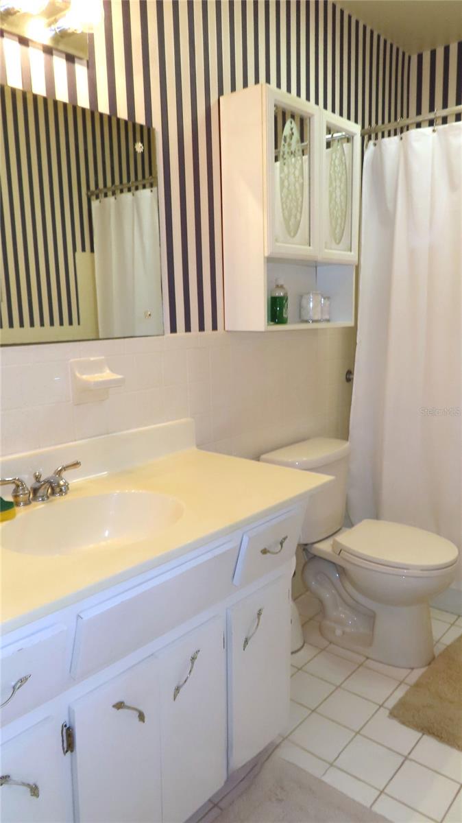 2402 Ecuadorian Way #34 Property Photo 25