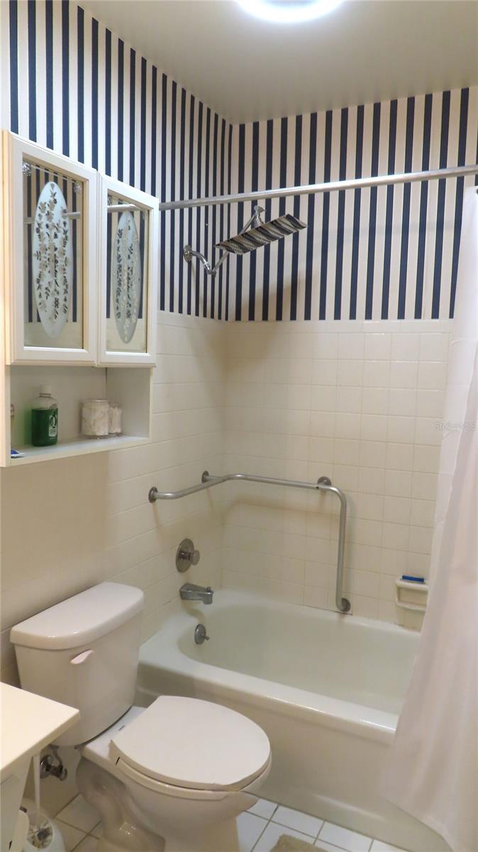 2402 Ecuadorian Way #34 Property Photo 26