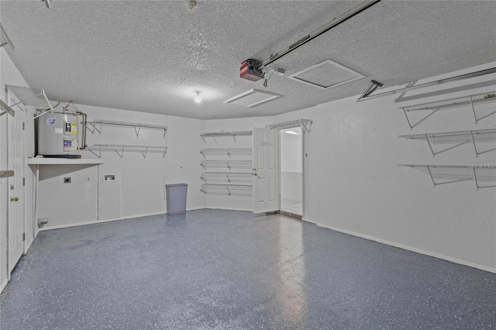 5116 Plantation Dr Property Photo 3