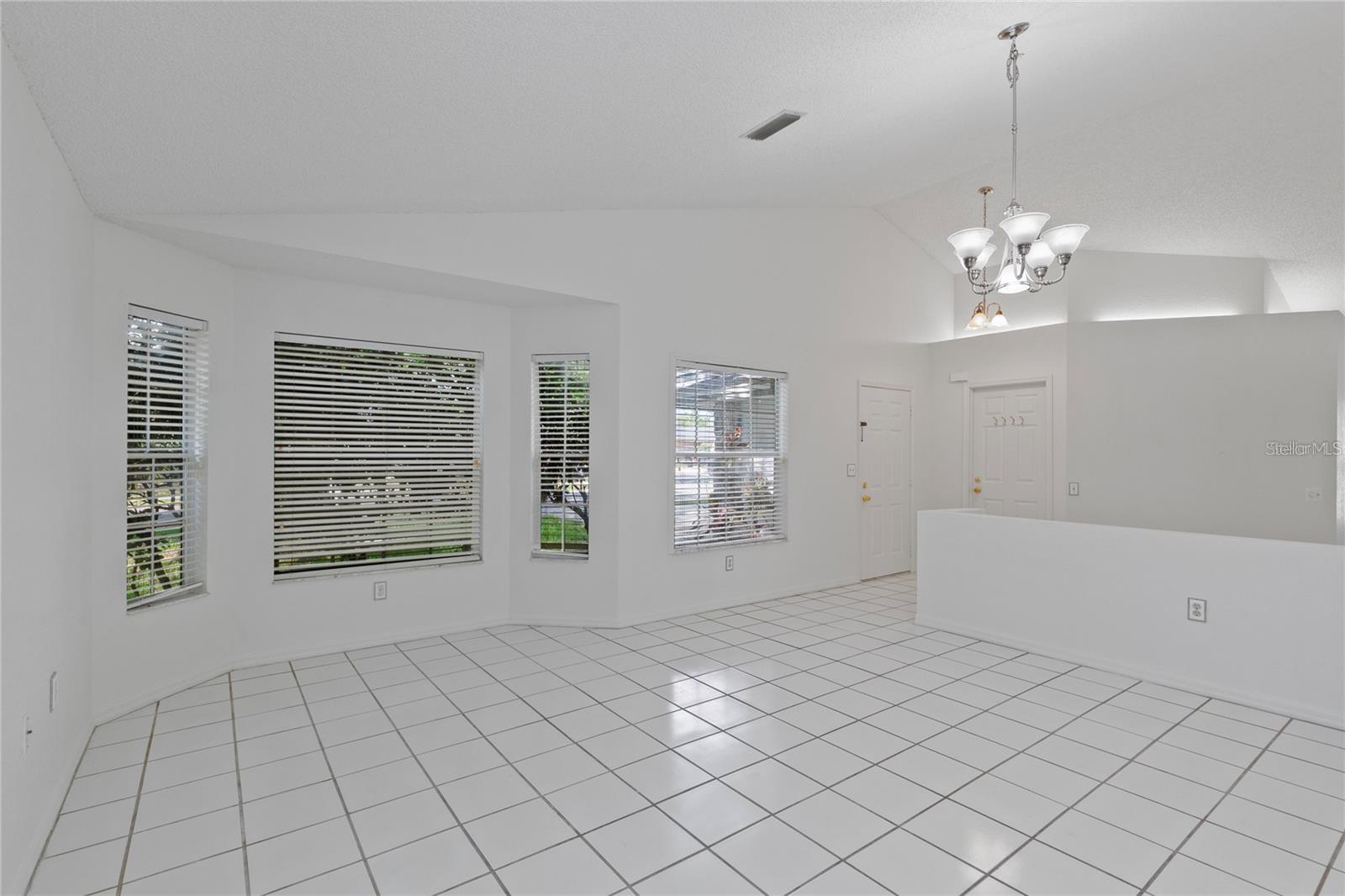5116 Plantation Dr Property Photo 6