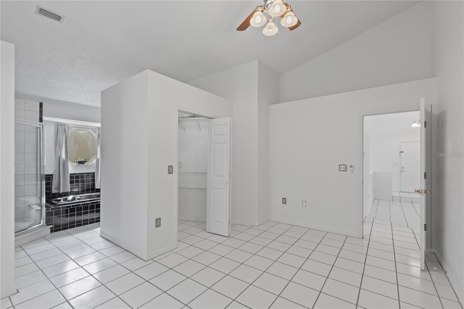 5116 Plantation Dr Property Photo 9
