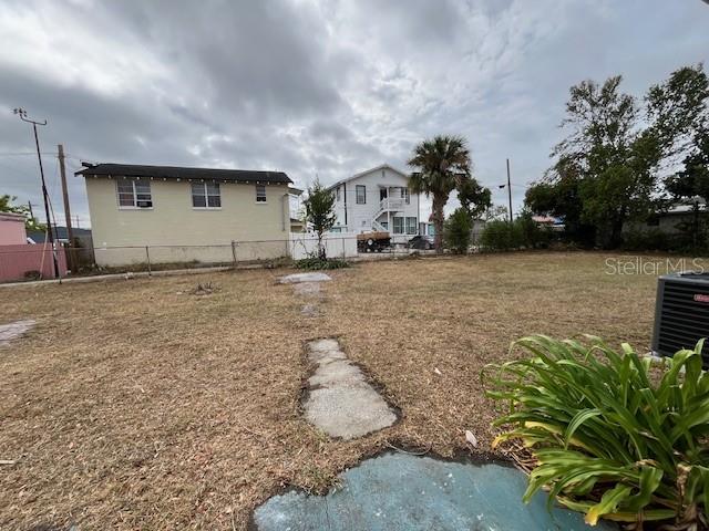 2506 W Union St Property Photo 6