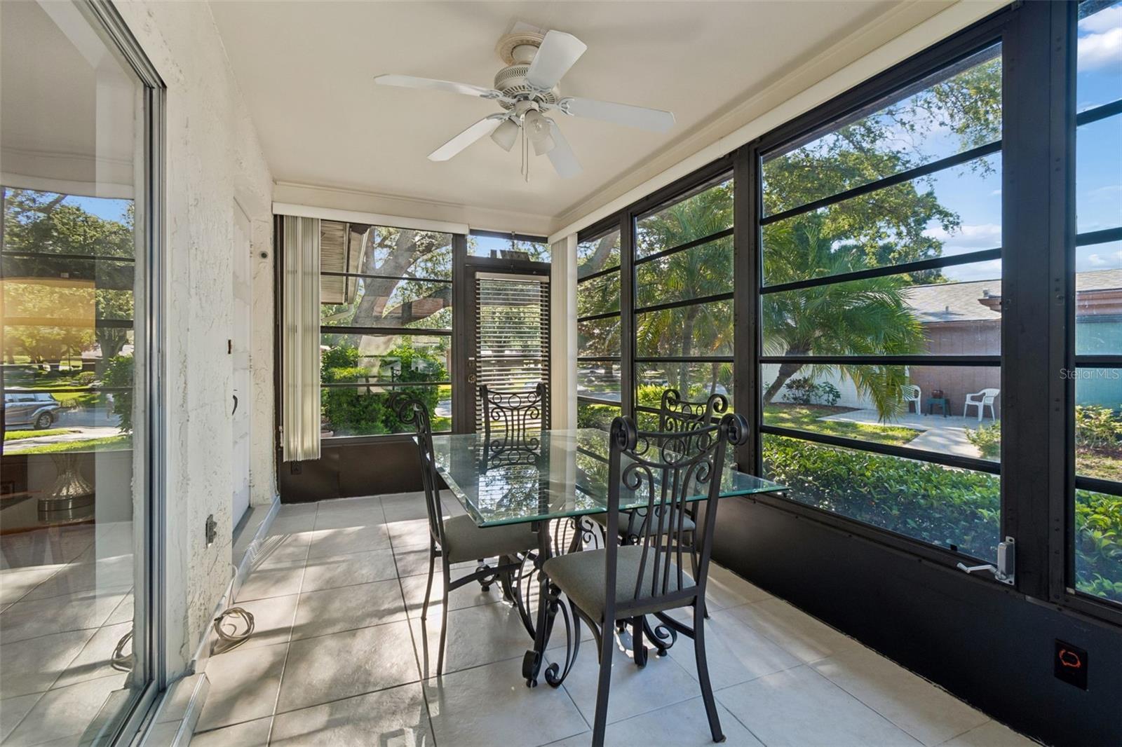2150 Shelly Dr #b Property Photo 4