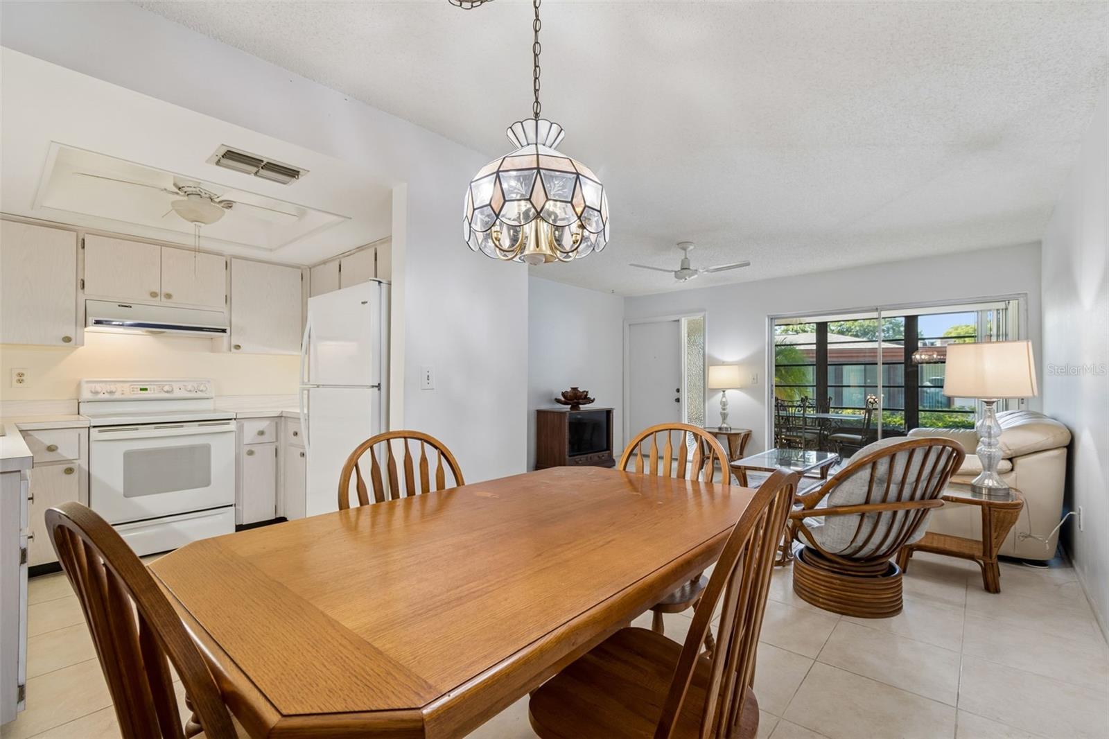 2150 Shelly Dr #b Property Photo 9