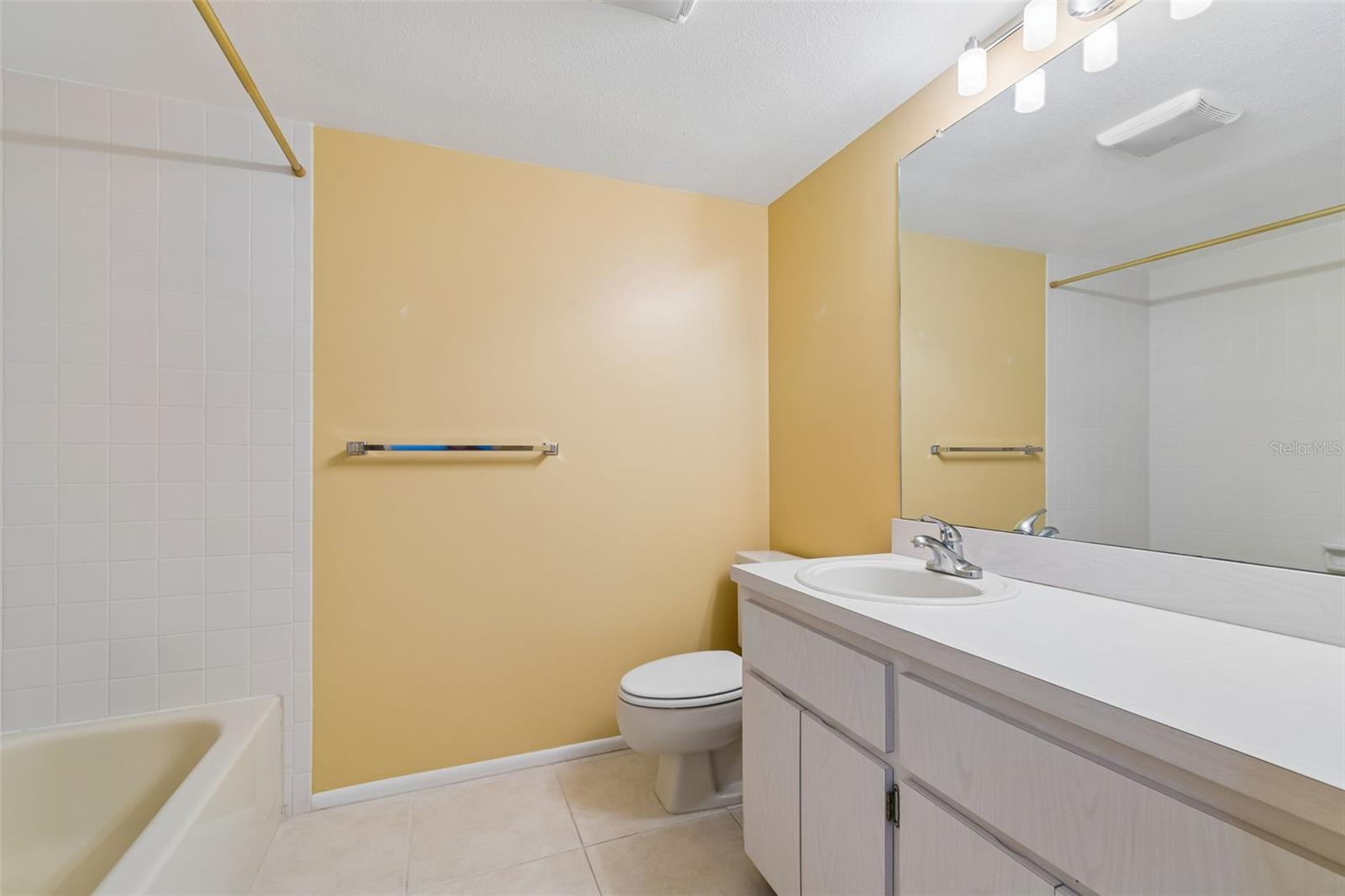2150 Shelly Dr #b Property Photo 19