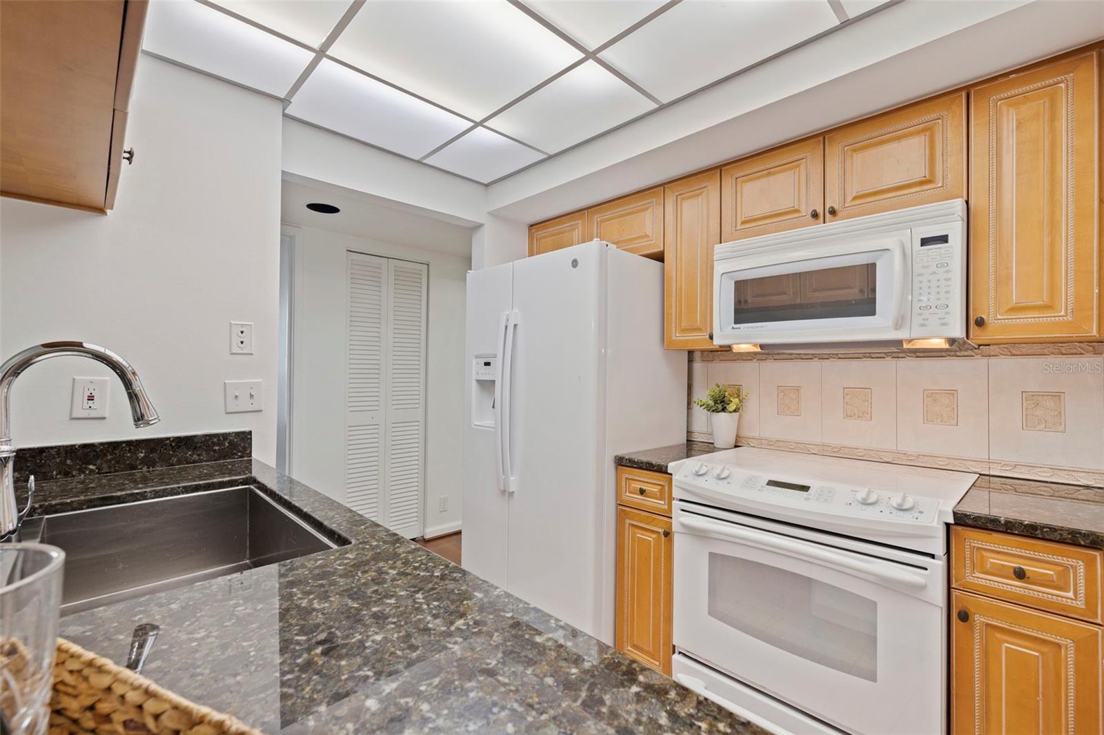 5700 Mariner St #302e Property Photo 12