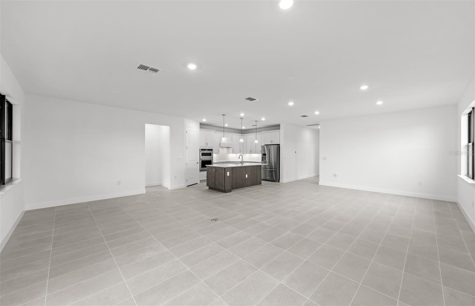 10827 Sun Drop St Property Photo 12