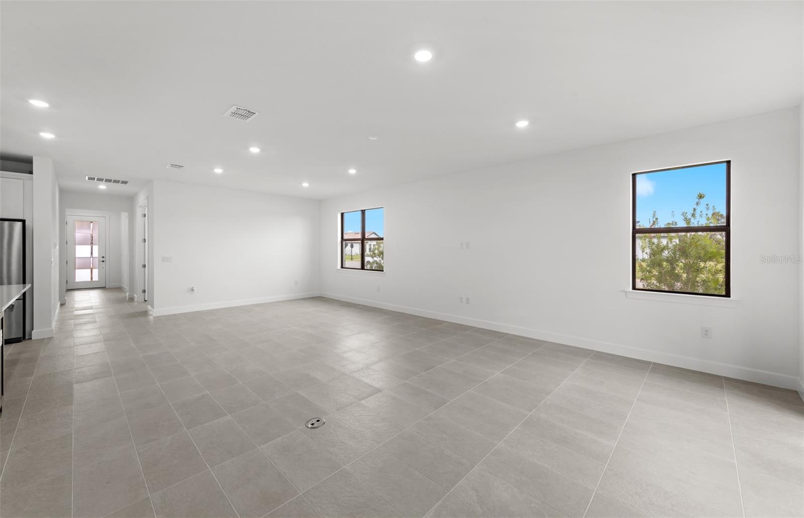 10827 Sun Drop St Property Photo 13
