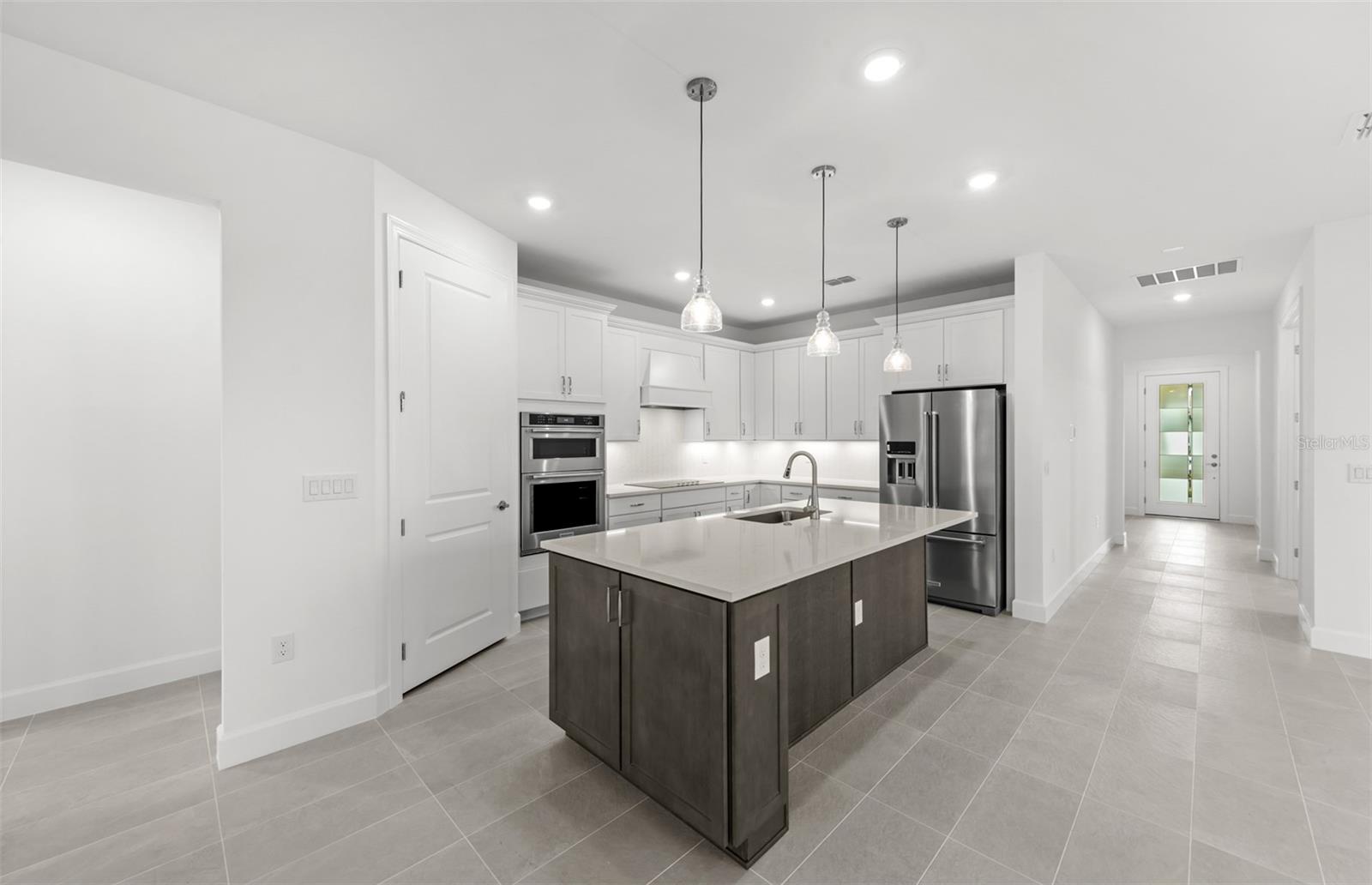 10827 Sun Drop St Property Photo 15