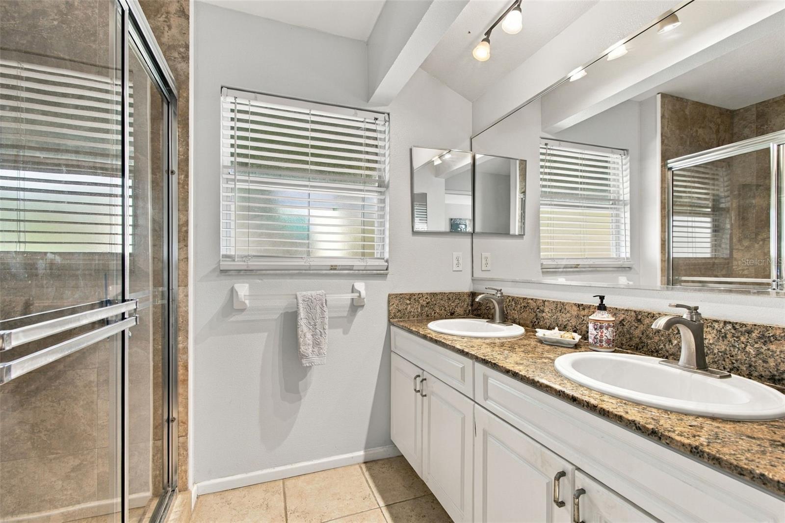 836 Padua Ln Property Photo 31