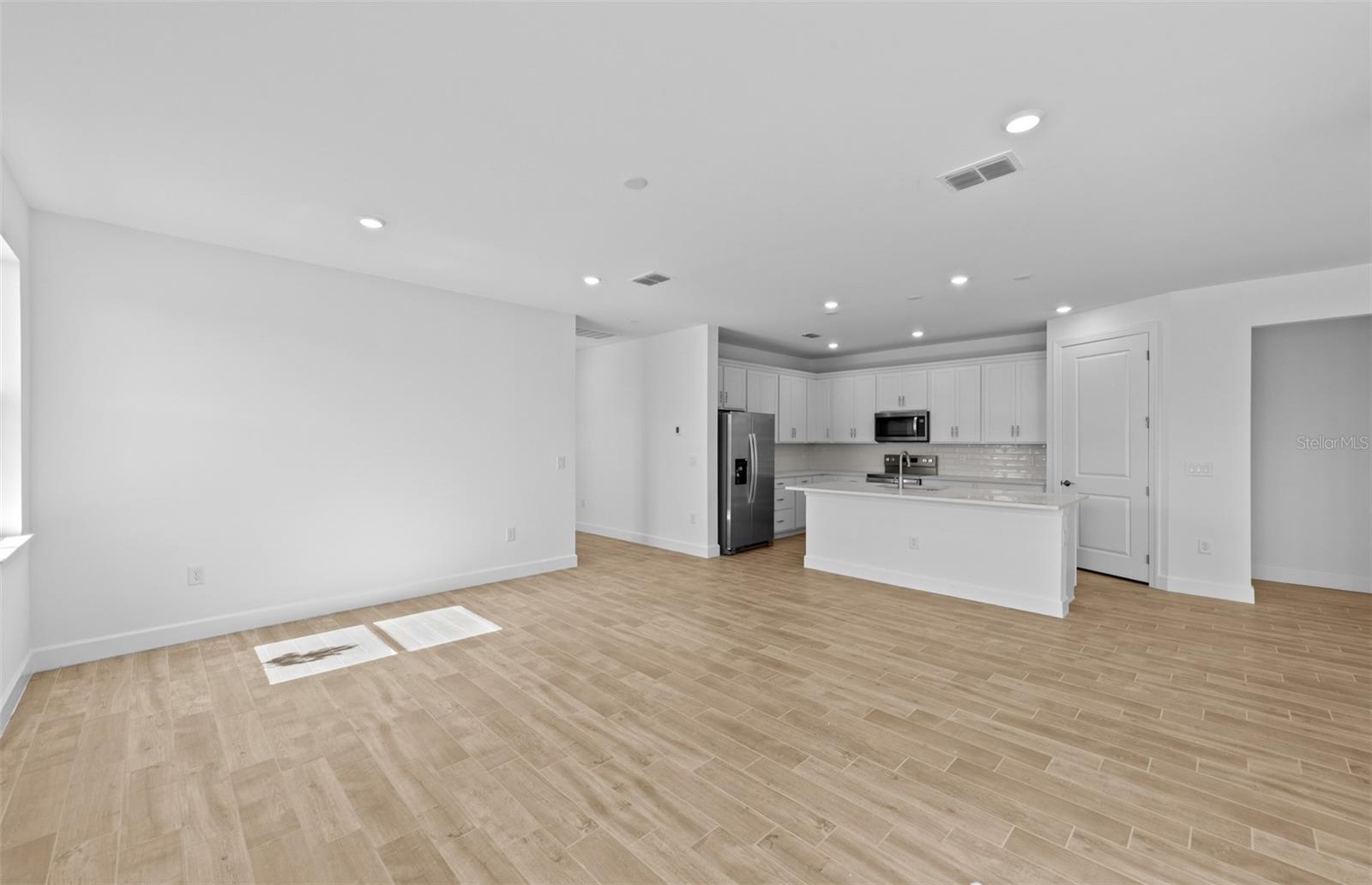 17086 Moonflower Dr Property Photo 8