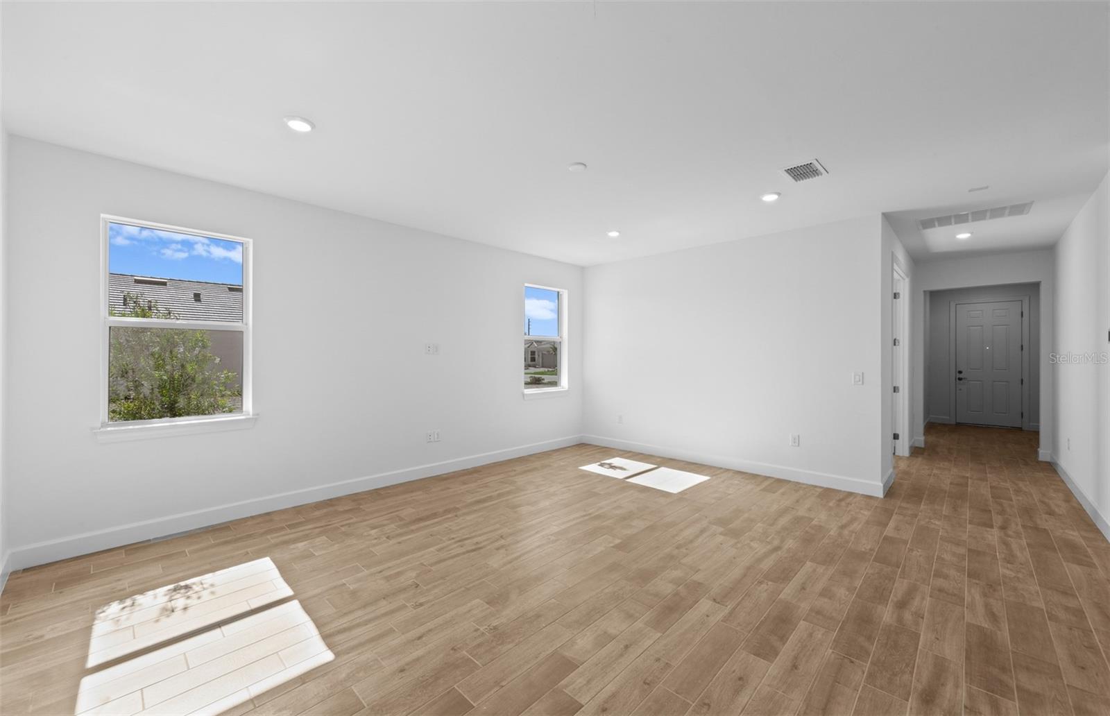 17086 Moonflower Dr Property Photo 9
