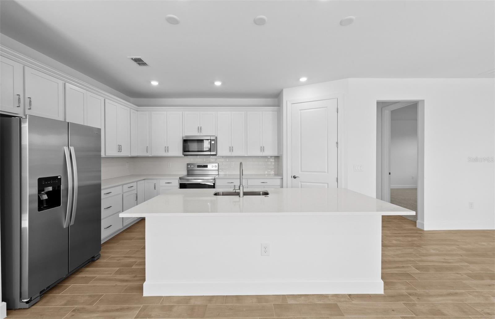 17086 Moonflower Dr Property Photo 11