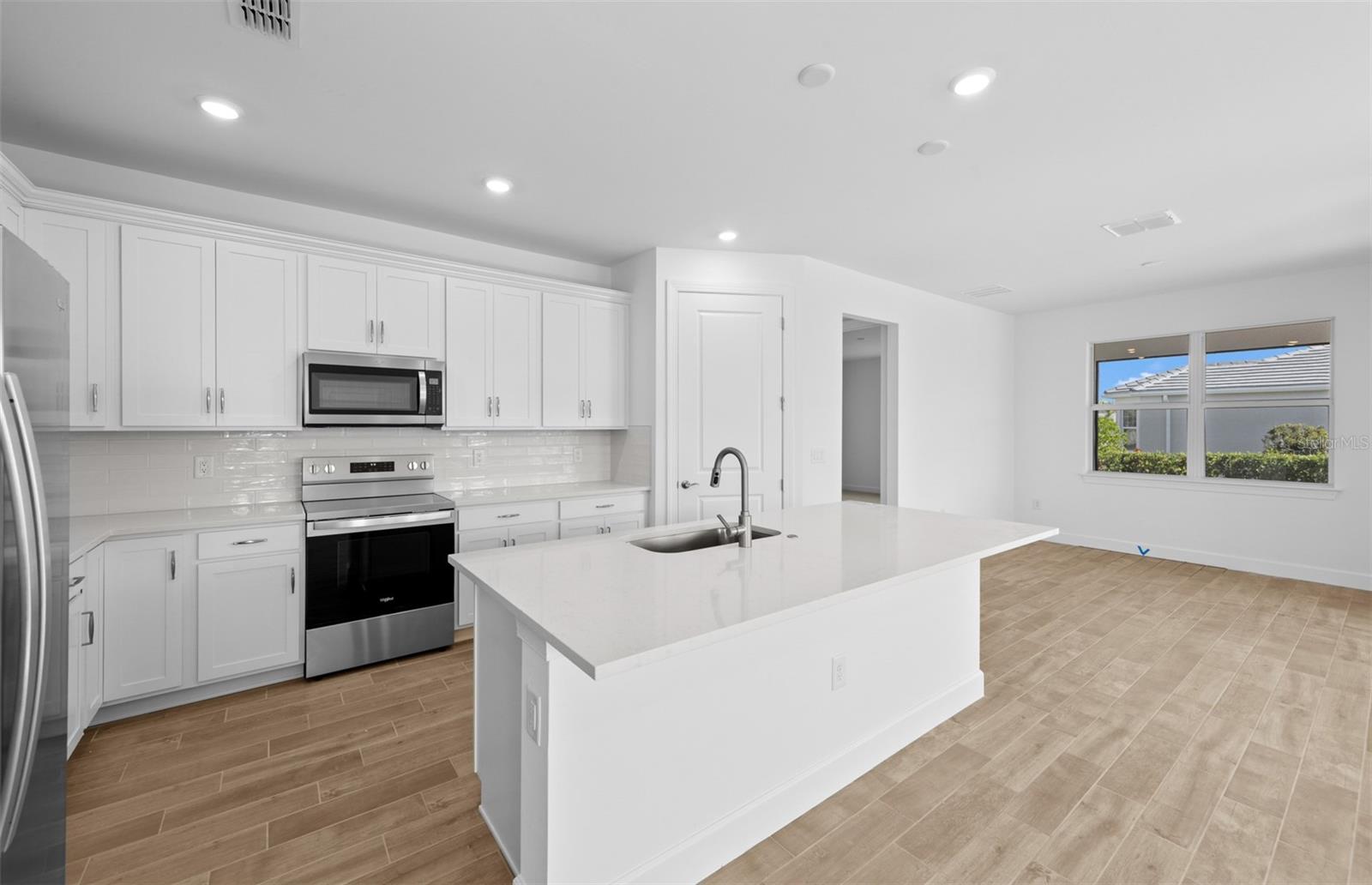 17086 Moonflower Dr Property Photo 12