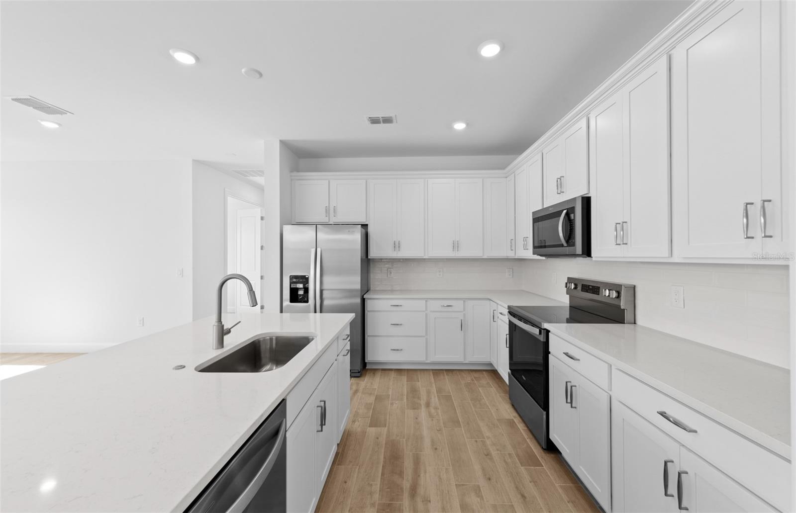 17086 Moonflower Dr Property Photo 15