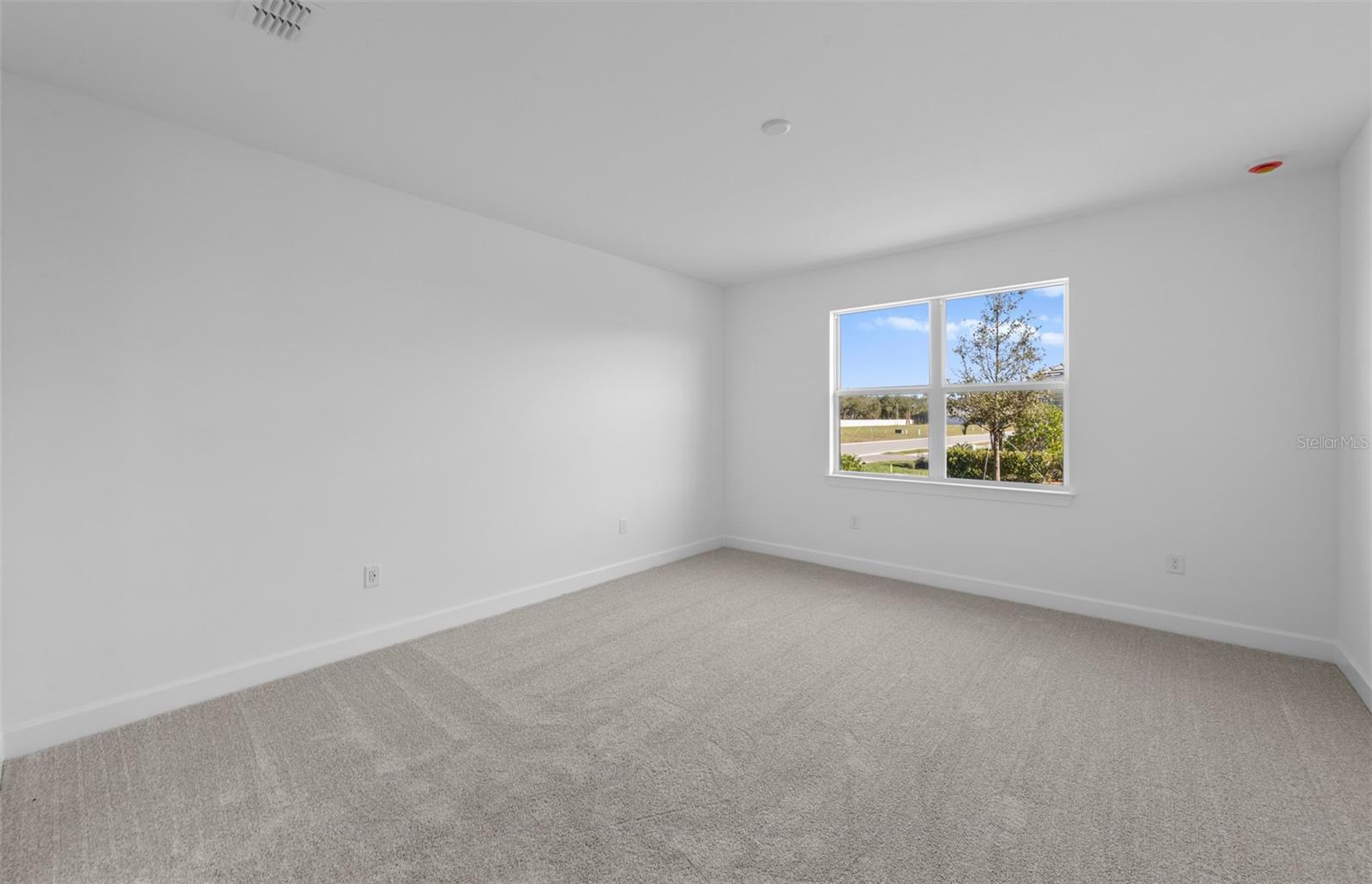17086 Moonflower Dr Property Photo 17