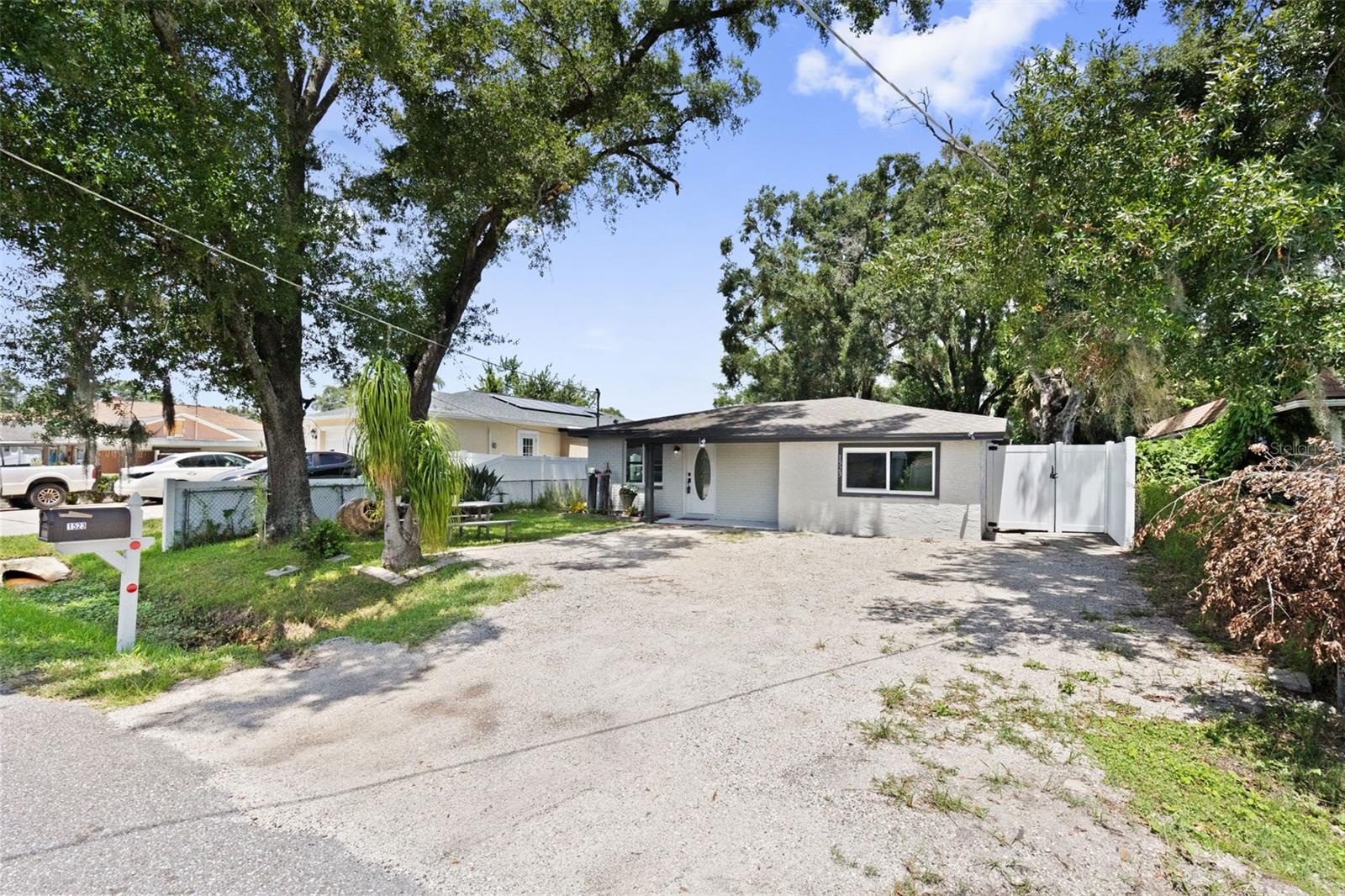1523 W Broad St Property Photo 2