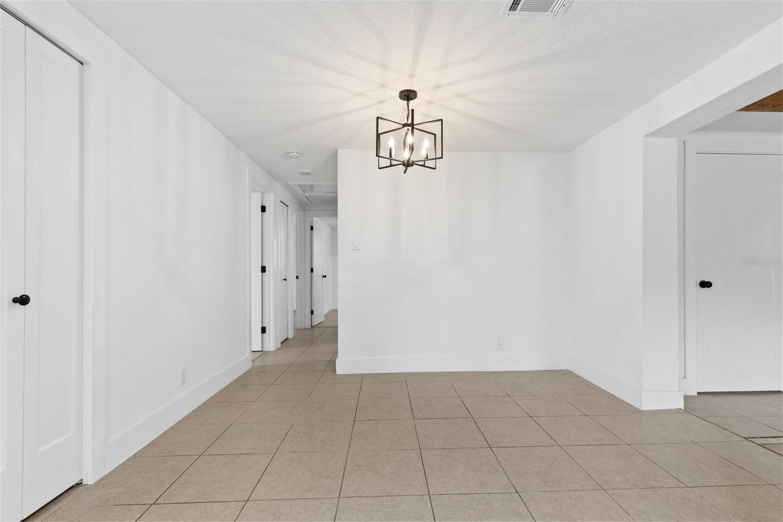 1523 W Broad St Property Photo 13