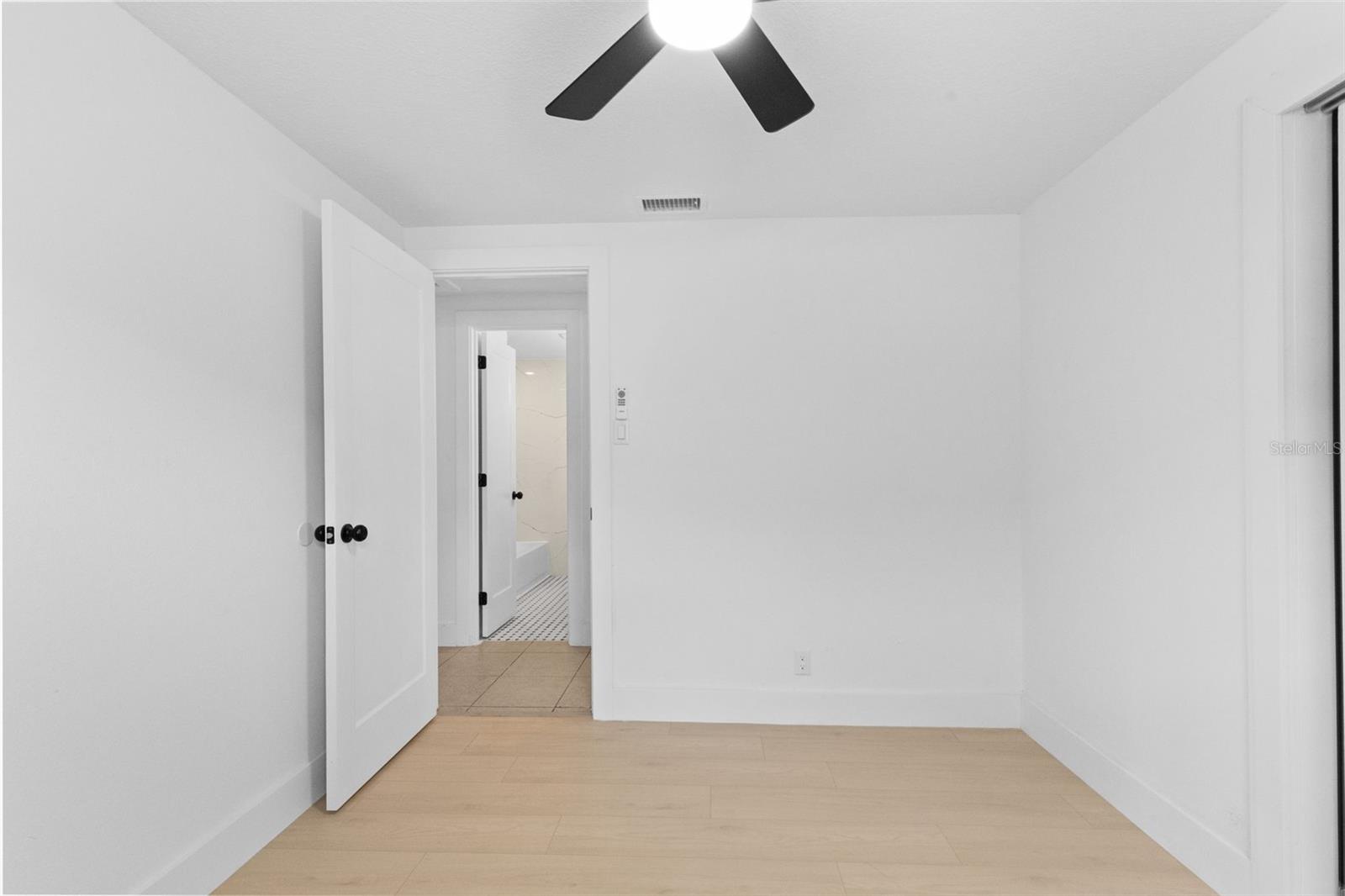 1523 W Broad St Property Photo 17