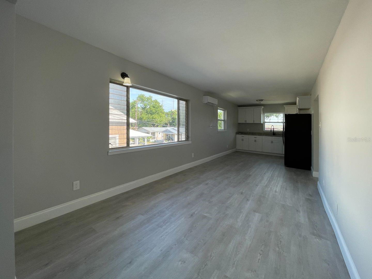 2704 E Columbus Dr #c Property Photo 5