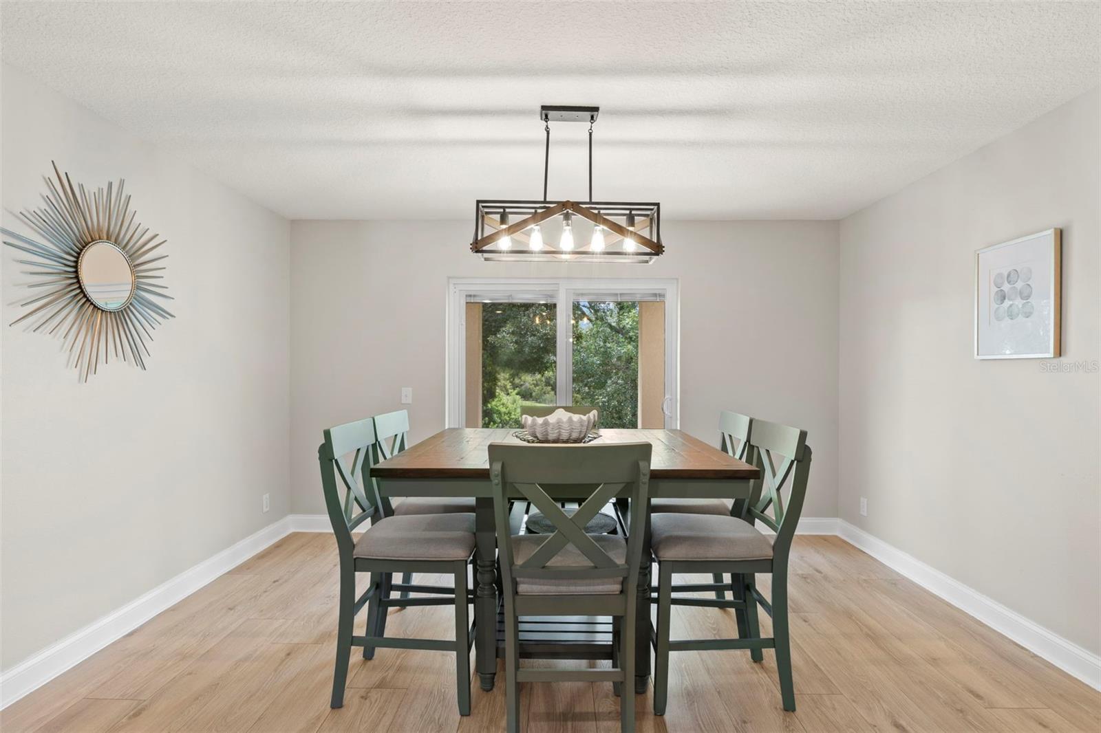 2523 Sandy Beach Ln Property Photo 15