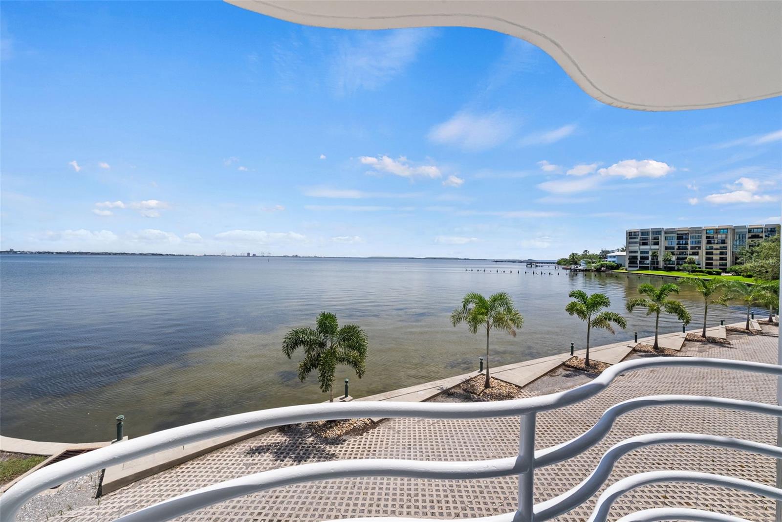 4950 Bayshore Blvd #25d Property Photo 1