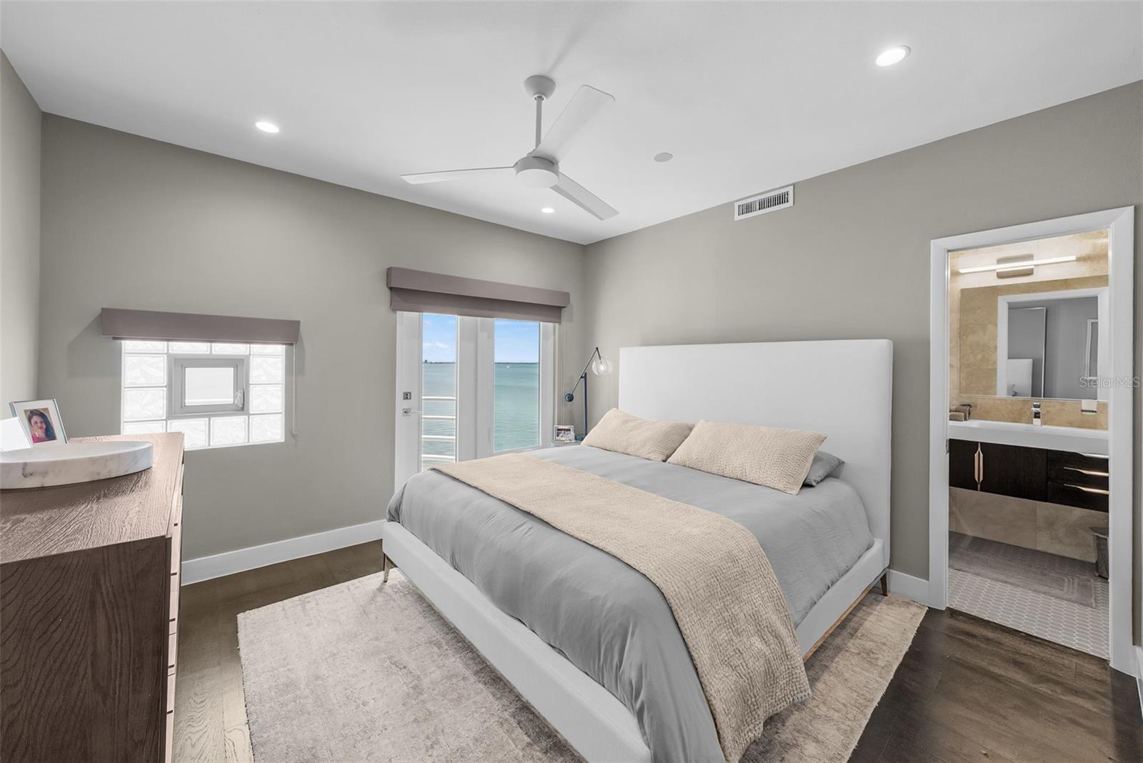 4950 Bayshore Blvd #25d Property Photo 6