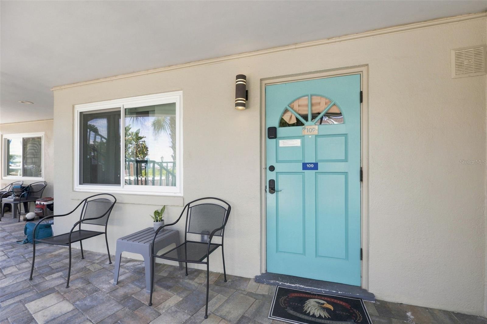 673 Bay Esplanade #109 Property Photo 3
