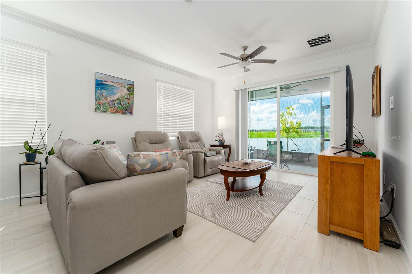 12592 Lily Quartz Loop Property Photo 4