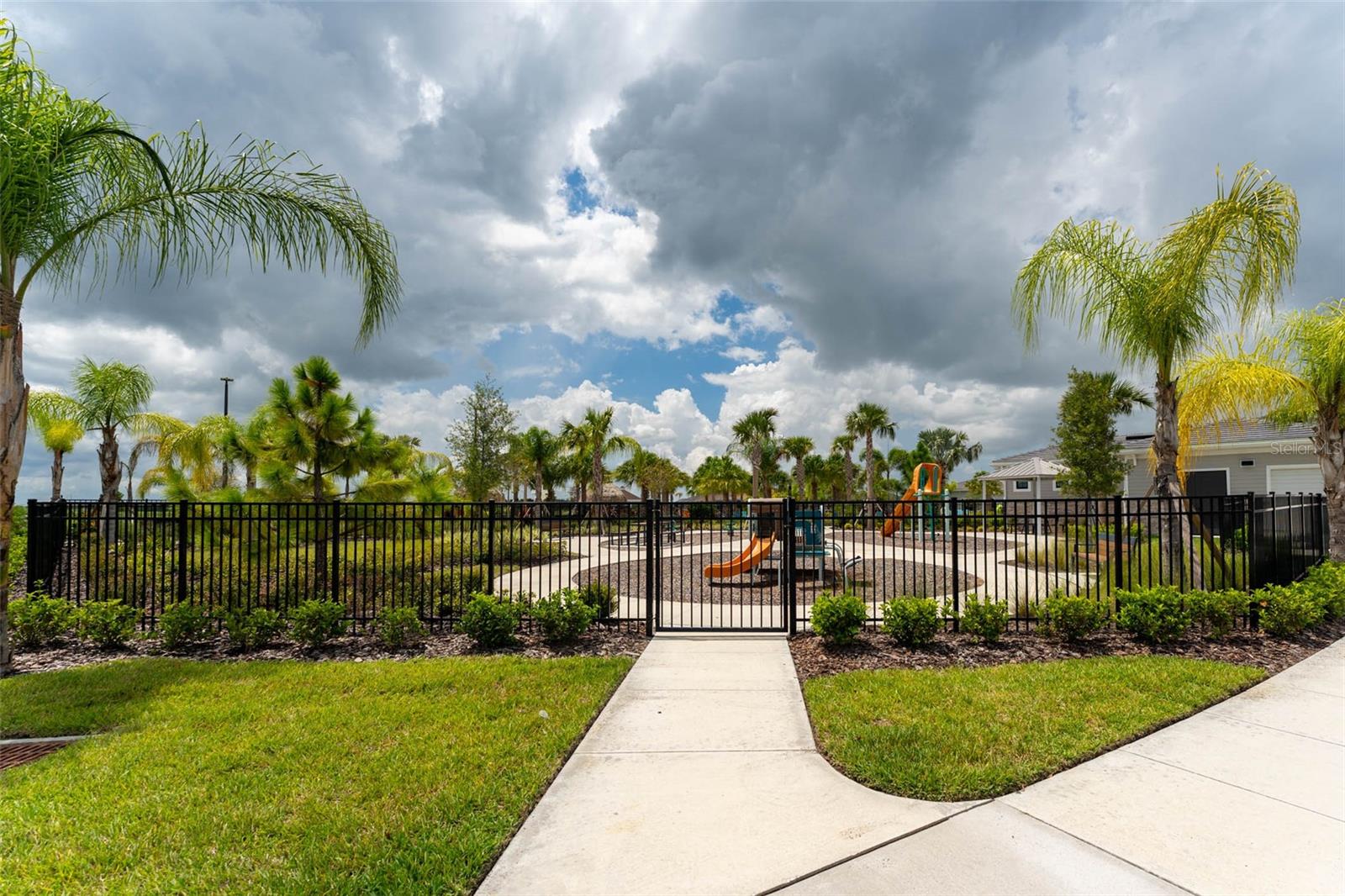12592 Lily Quartz Loop Property Photo 54