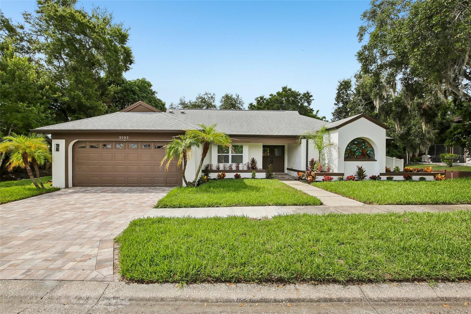 3093 Crest Dr Property Photo 1