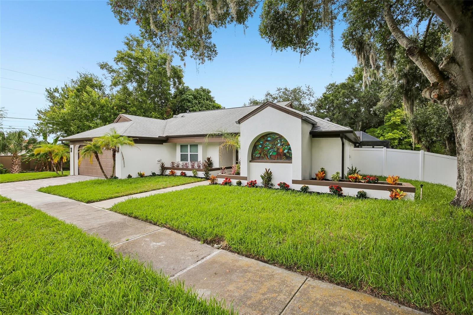 3093 Crest Dr Property Photo 3