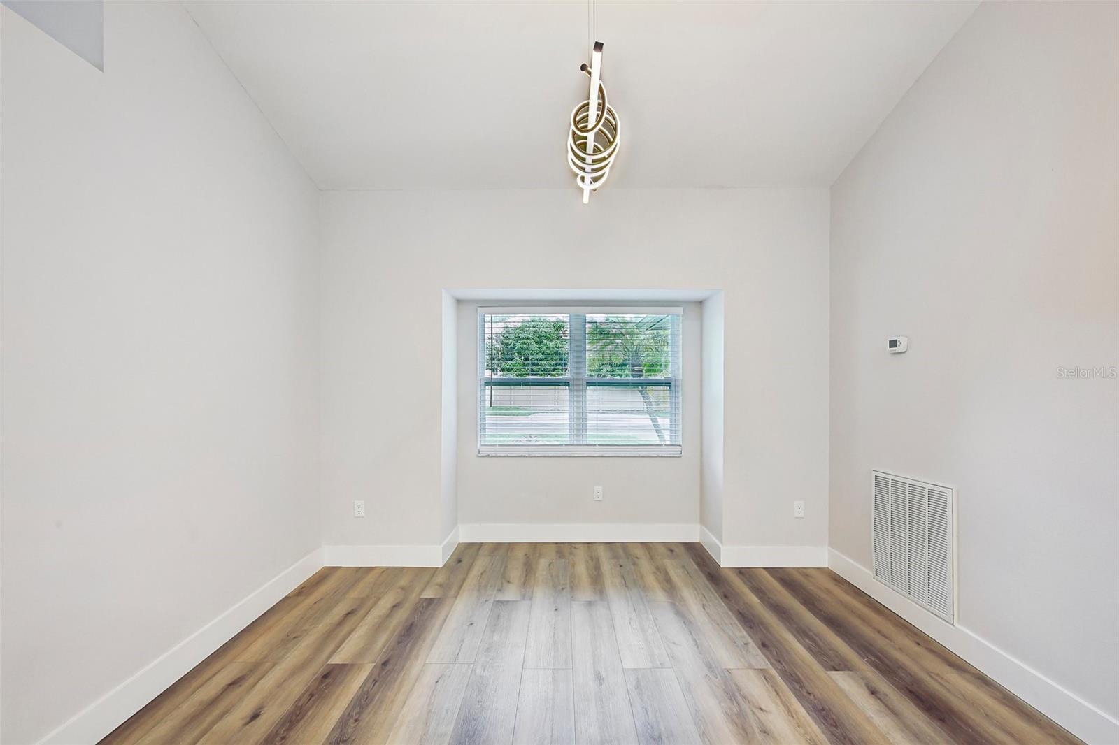 3093 Crest Dr Property Photo 15