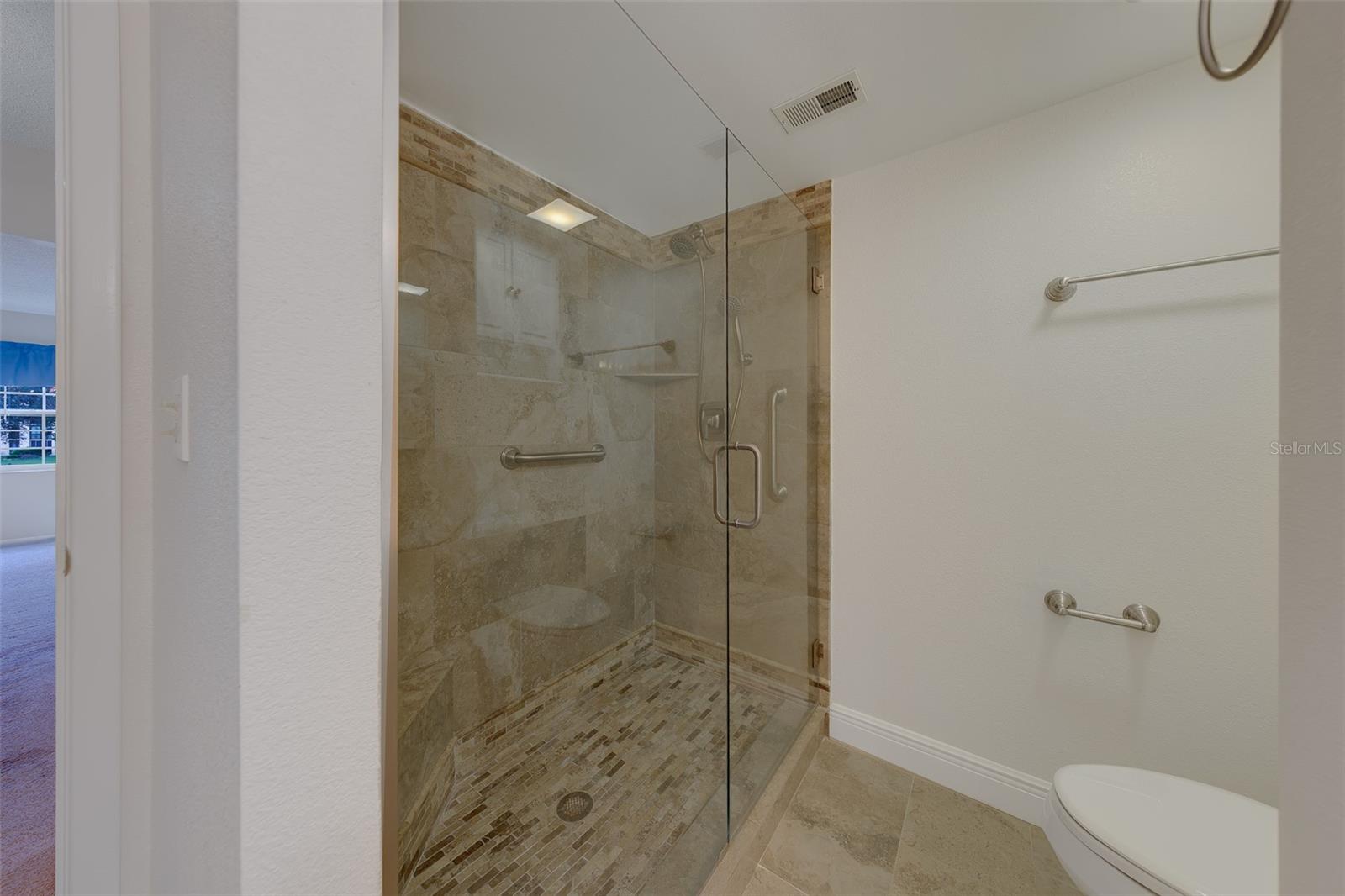 19029 Us Highway 19 N #26-204 Property Photo 23